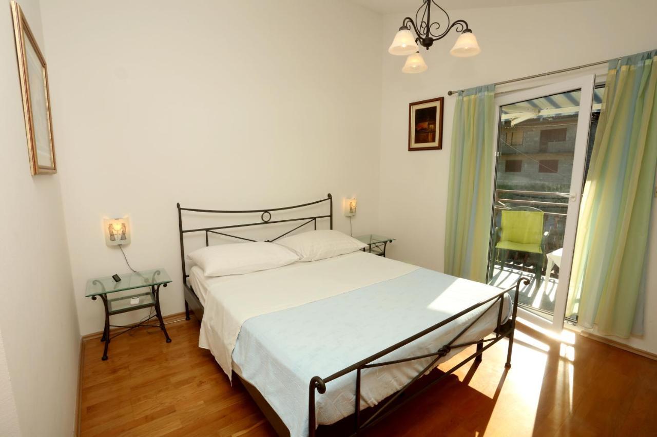 טרוגיר Apartments Sikirica מראה חיצוני תמונה
