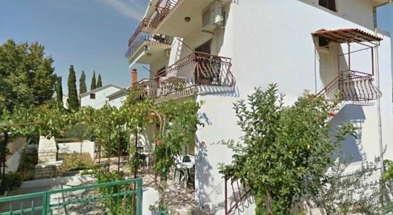 טרוגיר Apartments Sikirica מראה חיצוני תמונה